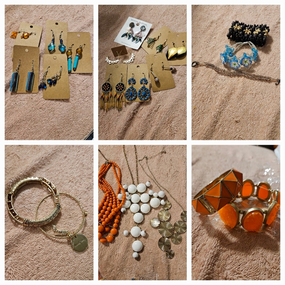 Mystery Bundle 3 pieces of Jewelry.   NO CANCELLATIONS ON ACCIDENTAL BIDS